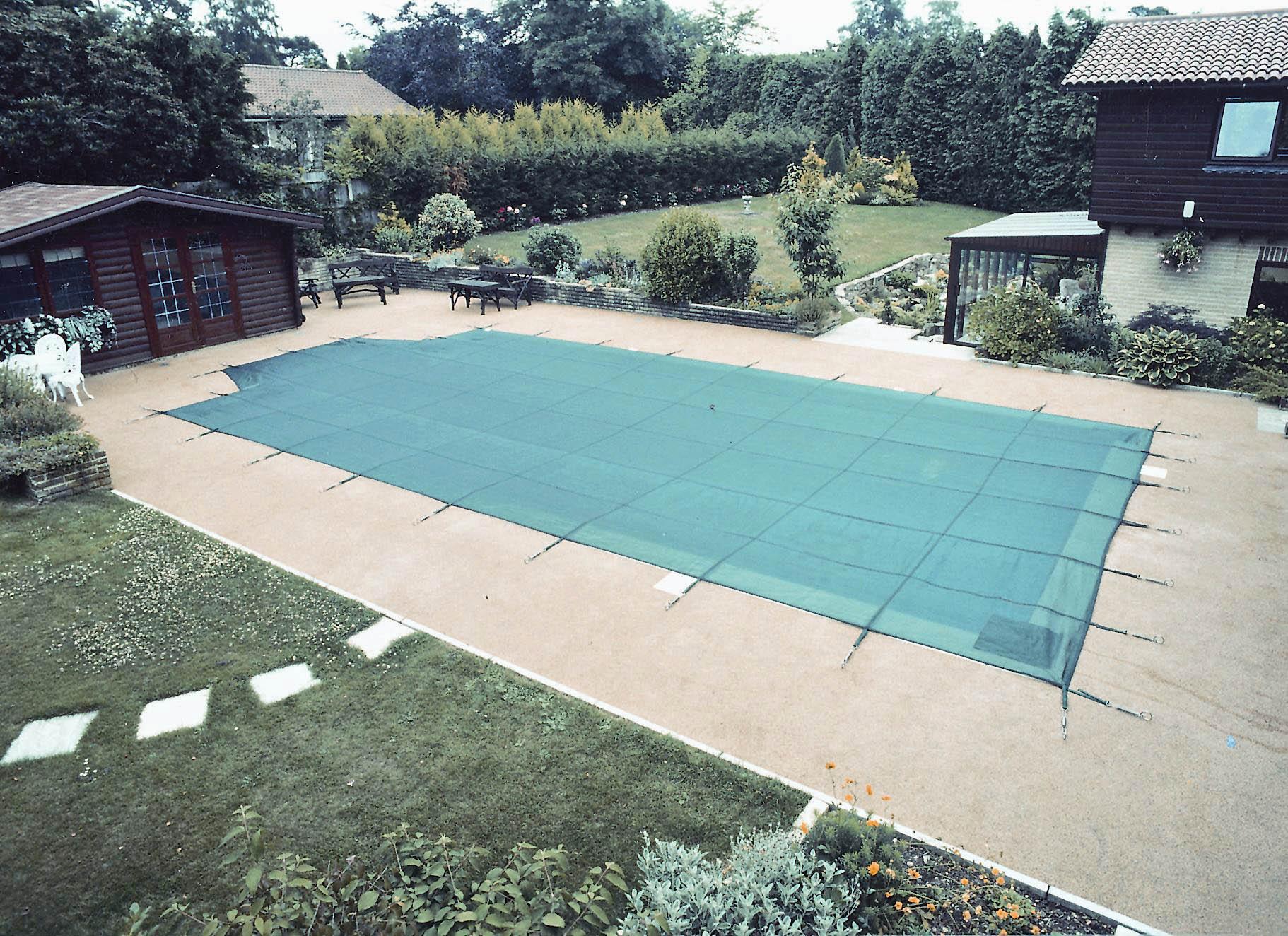 Deluxe Criss Cross Winter Debris Pool Cover